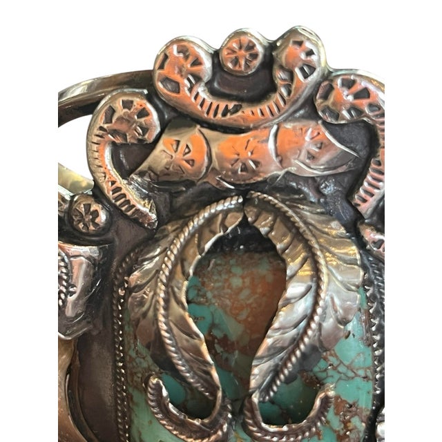 1940s 1940s Royston Turquoise, Coral and Bear Claw Sterling Silver Bracelet, Signed For Sale - Image 5 of 9