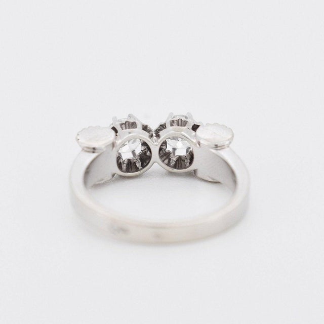 Late Art Deco Toi Et Moi Ribbon Diamonds Ring - 1945, Size 5.75 For Sale - Image 4 of 7
