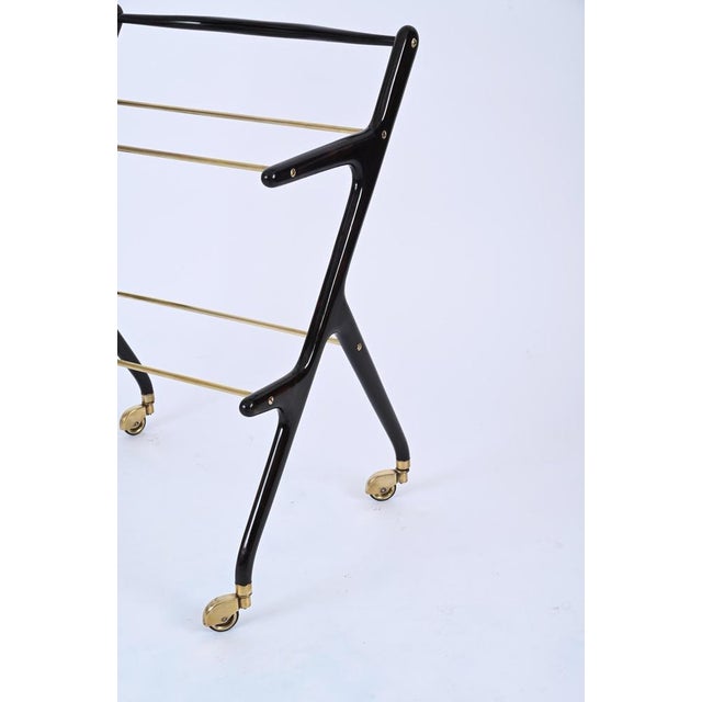 Mid-Century Italian Trolley Bar Cart in Wood and Glass attributed to Cesare Lacca, 1950s For Sale - Image 13 of 16