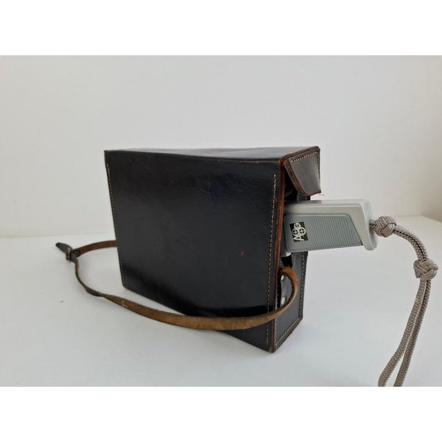 Meopta A8G Czechoslovak Handheld Film Movie Camera with Original Case, 1960 For Sale - Image 15 of 18