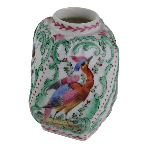 Porcelain Vase from Chelsea For Sale