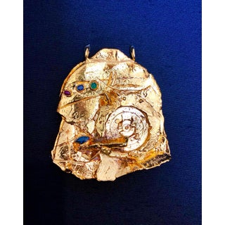 Igael Tumarkin, Gilt Bronze Sculpture Brooch Wearable Art Israeli Tumarkin Abstract Surrealist, c.1960s-1970s For Sale