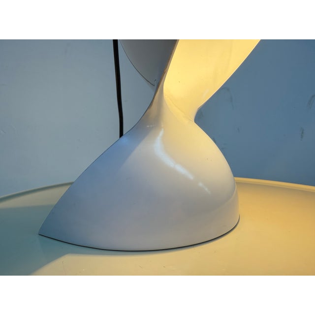 Artemide Dalú Lamps by Vico Magistretti for Artemide, 1970s, Set of 2 For Sale - Image 4 of 8