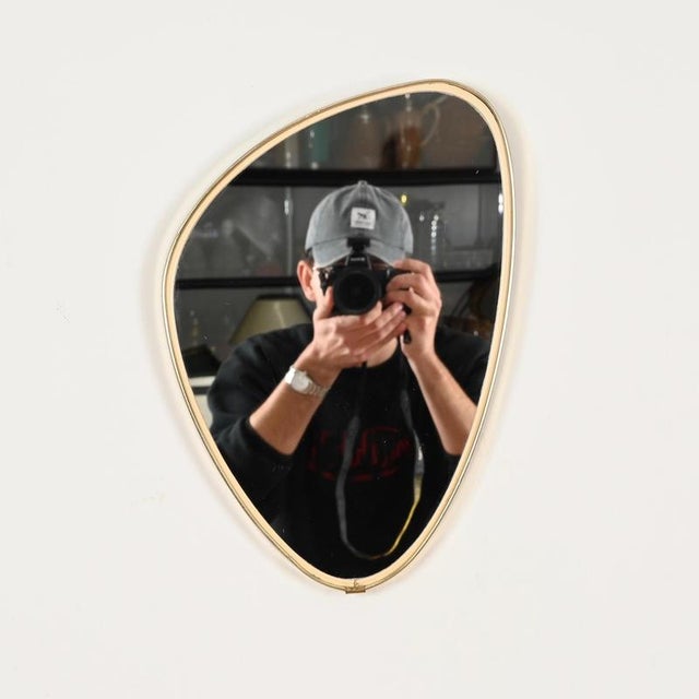 Mid-Century Italian Asymmetric Brass Wall Mirror, 1950s For Sale - Image 3 of 12