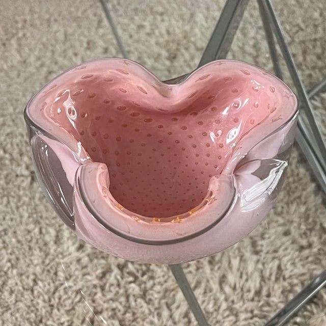 Mid-Century Modern 1970s Alfredo Barbini Murano Pink and Gold Bullicante Bowl Cased Glass For Sale - Image 3 of 11