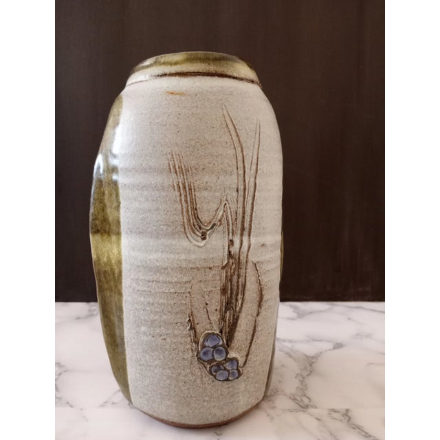 1970s 1970s Mid-Century Hand-Etched Botanical Studio Pottery Vase Signed Nora For Sale - Image 5 of 9