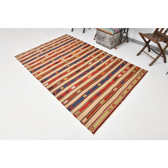 Vintage Turkish Kilim Rug, in Flawless conditions. Designed 1960 to 1969
