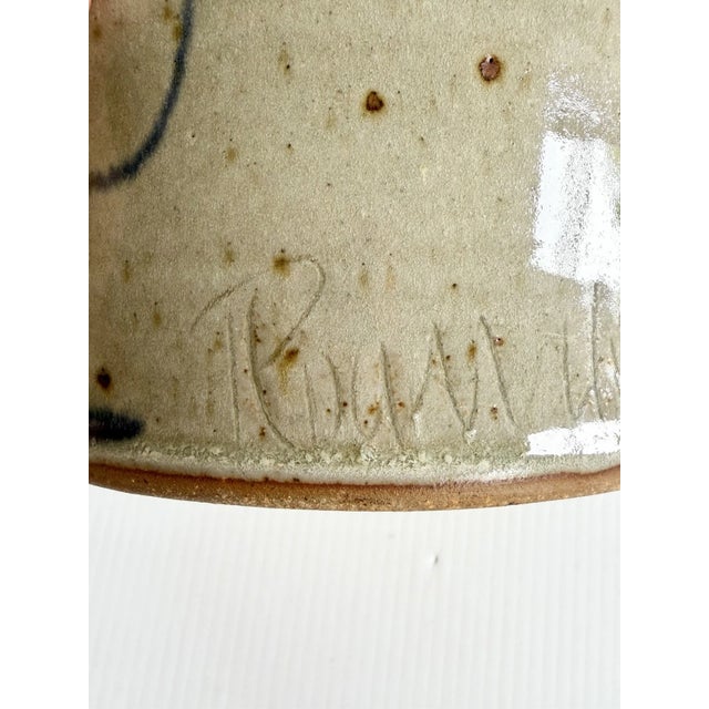 Gray Vintage 1988 Signed Pottery Crock Table Lamp, Cobalt Blue Leaves & Details With Ear Handles For Sale - Image 8 of 18