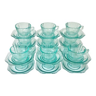 1970s Vintage Art Deco Hollywood Regency Indiana Glass Co. Recollection Cups & Saucers - Set of 30, 15 Settings For Sale
