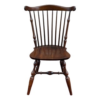 Vintage Nichols & Stone American Traditional Solid Cherry Comb Back Windsor Dining Chair / Desk Chair For Sale
