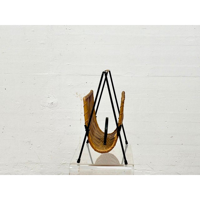 Mid-Century Magazine Rack in Woven Wood and Metal, 1960s For Sale - Image 4 of 14
