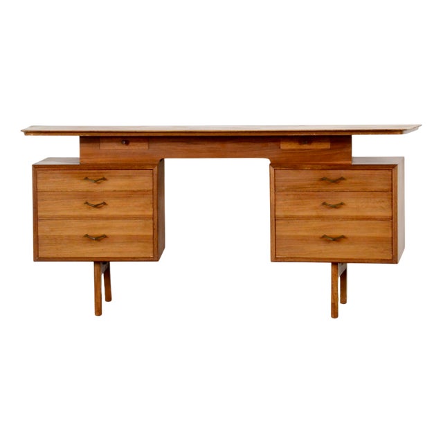 Mid-Century Modern Danish Walnut and Brass Desk by Alfred Cox, 1960s For Sale