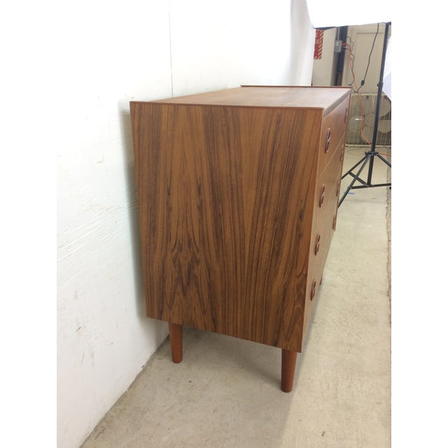 Brown Danish Modern Teak Chest of Drawers With Carved Wood Pulls and Tapered Legs For Sale - Image 8 of 12