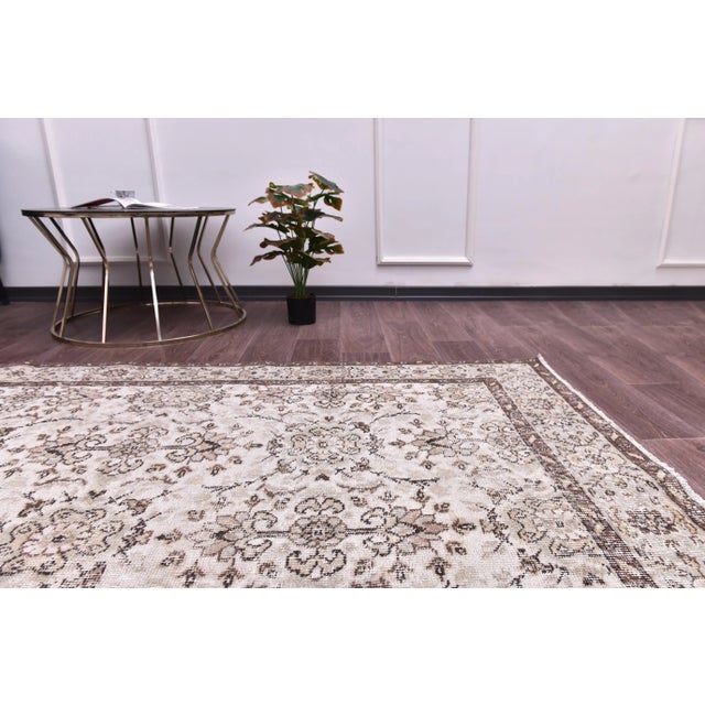 Vintage Turkish Rug, 1960s For Sale - Image 14 of 15