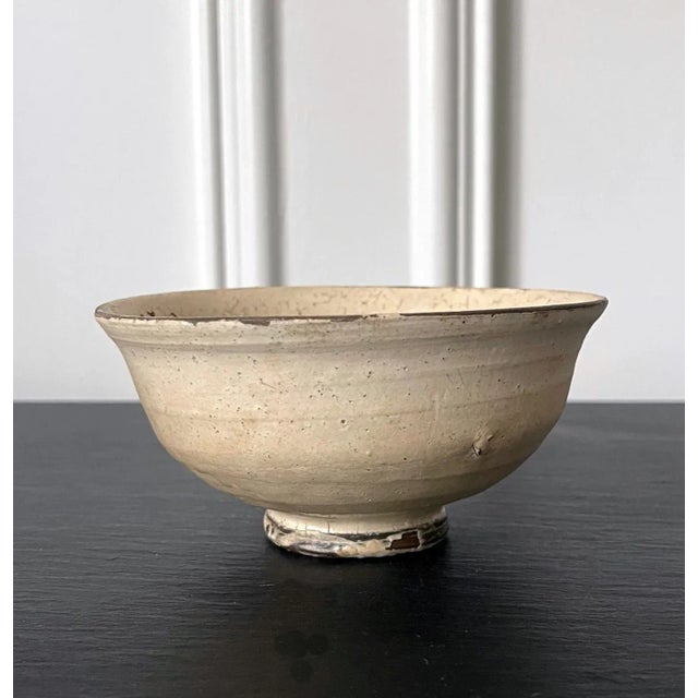 Antique Korean Ceramic Komogai Chawan with Tamagode Glaze For Sale In Atlanta - Image 6 of 13