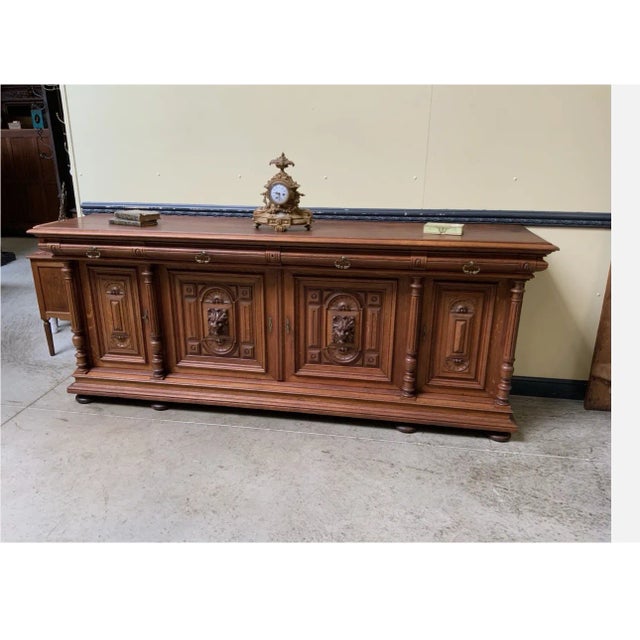 Age: circa 1880 Wood type: solid oak Condition: very good, well-maintained, refurbished original condition (minor signs of...