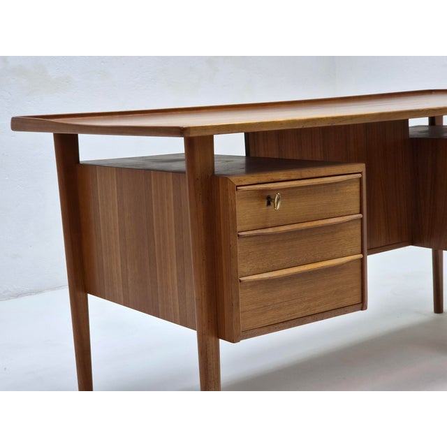 Danish Writing Desk in Teak by Peter Løvig Nielsen for Løvig, 1960s For Sale - Image 10 of 14