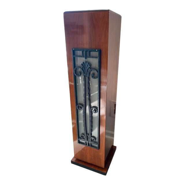 1940s Art Deco Mahogany Lighted Column, French Rod Iron Frosted Glass and Mahogany Wood Lighted Pedestal For Sale