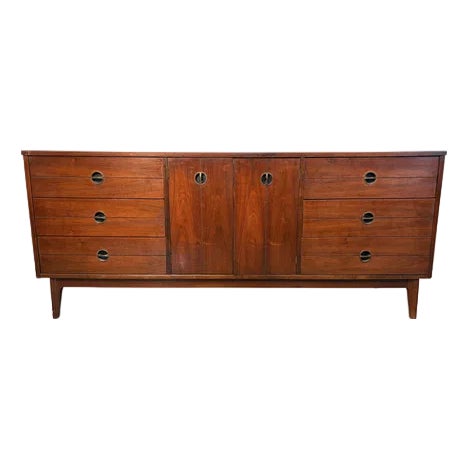 Mid 20th Century Modern Nine Drawer Walnut Dresser For Sale
