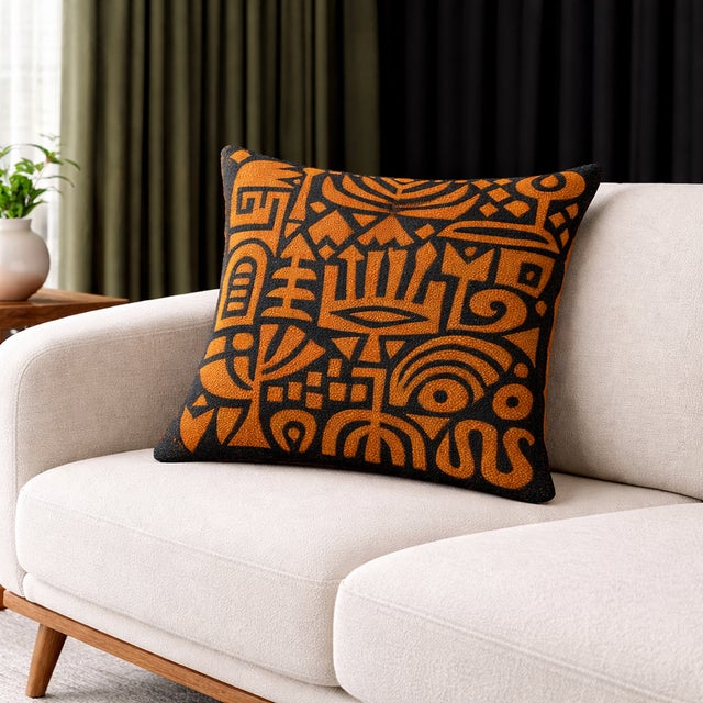 Exquisite Luxury Arts & Crafts Sofa Cushions/ Pillows Cushion Cover With Insert For Sale - Image 4 of 4