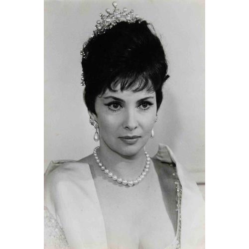 Gine Lollobrigida, 1960s, Silver Gelatin Print For Sale - Image 3 of 3