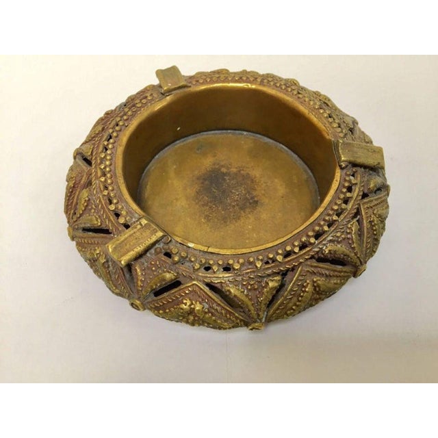 Pair of Anglo-Indian Cast Brass Ashtrays Dhokra Tribal Bracelet Form Catchall For Sale In Palm Springs - Image 6 of 10