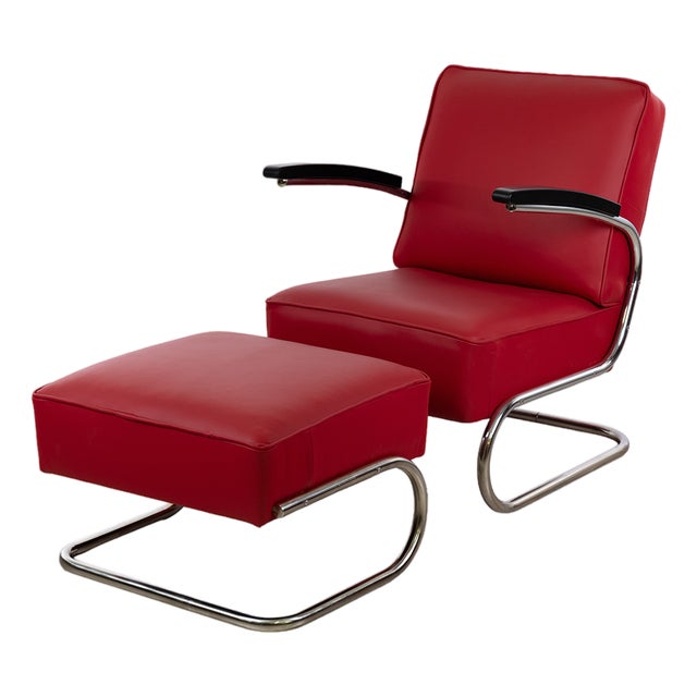 Set of Bauhaus Cantilever Chair and Ottoman For Sale