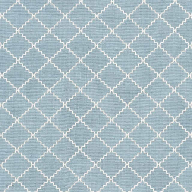 Traditional SAMPLE - Schumacher X Mark D. Sikes Maggie Lattice Fabric In China Blue For Sale - Image 3 of 5