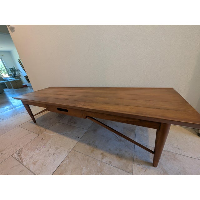 Henredon Vintage Heritage Henredon Mid-Century Modern Walnut Coffee Table With Dovetailed Drawer — "Modern Design" Line For Sale - Image 4 of 6