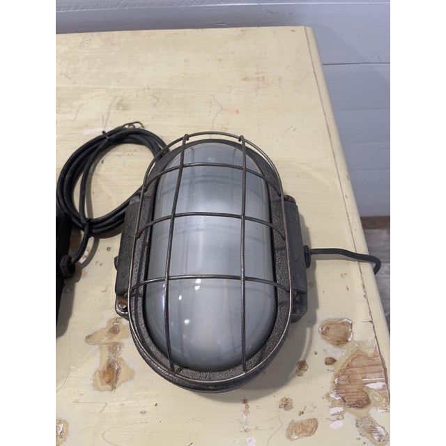 1960s Vintage Industrial B- 351 Wall Lamp in Aluminum, 1950s For Sale - Image 5 of 11