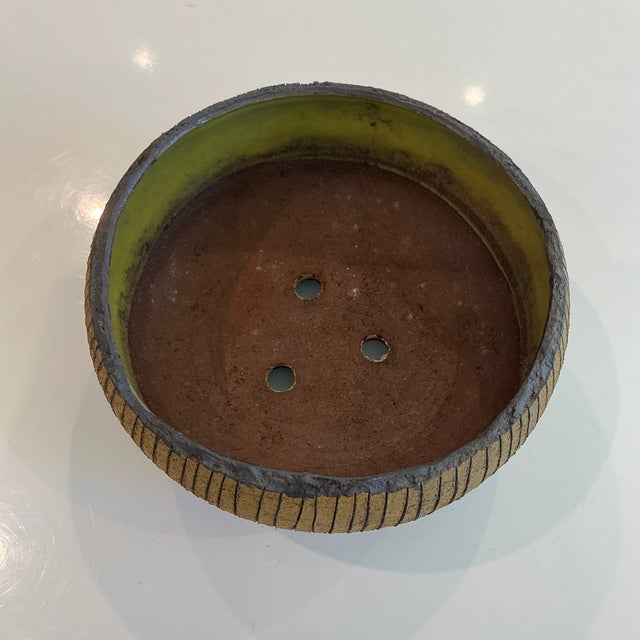 Famed LA artist Titia Estes, created a series of planters for an LA restaurant in 2015. Showcasing beautiful yellow ocher...