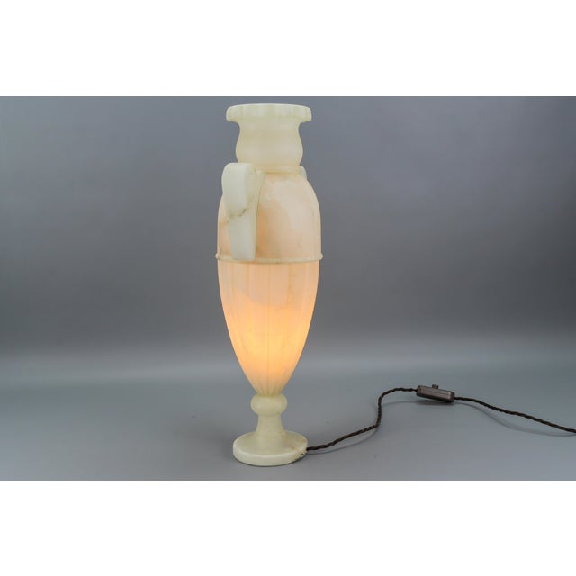 1930s Neoclassical Style Alabaster Amphora-Shaped Table Lamp, 1930s For Sale - Image 5 of 18