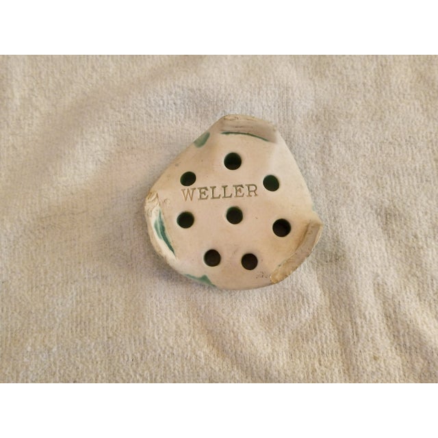 Vintage 1930's Weller 3" Green Flower 8 Hole Frog. Frog is in excellent vintage condition without chips or cracks. Color...