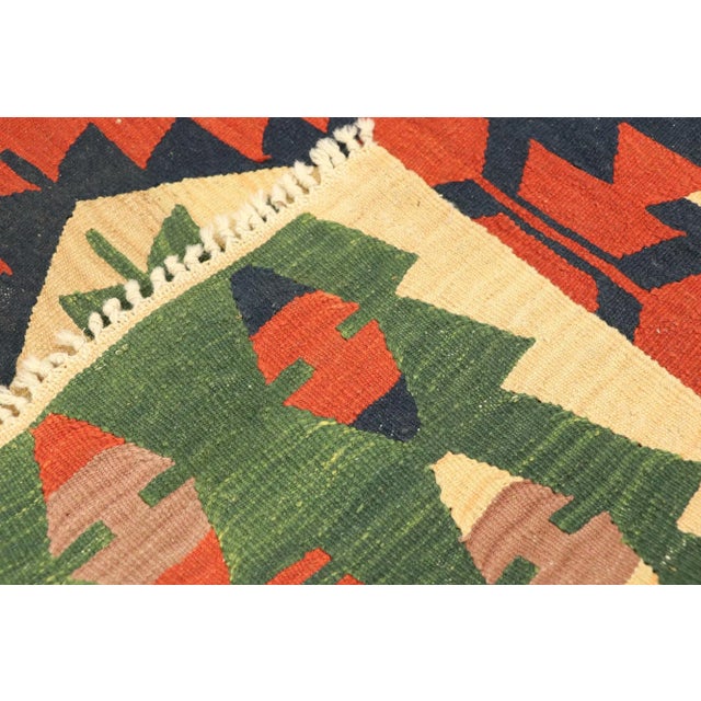 Late 20th Century Vintage Persian Shiraz Kilim Rug - 03'07 X 05'09 For Sale - Image 5 of 9