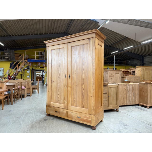 Farmhouse Cabinet in Natural Wood, 1890s For Sale - Image 3 of 12