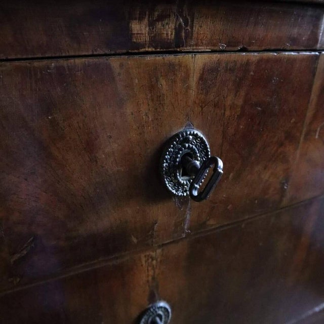 19th Century Three Drawer Chest of Drawers For Sale - Image 4 of 18