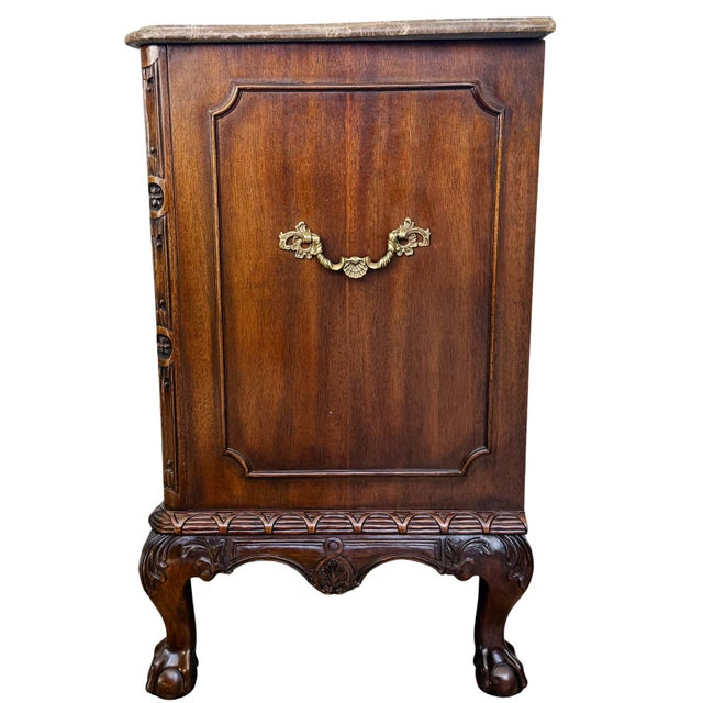Brown 1980s Henredon Louis XV Style Serpentine Mahogany Commode With Marble Top & Ball and Claw Feet For Sale - Image 8 of 18