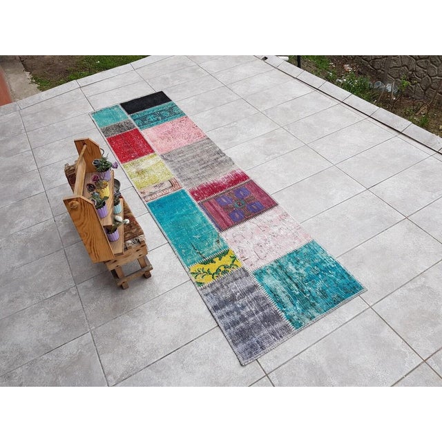 Decorative Anatolian Mid 20th Century Rug For Sale - Image 9 of 10