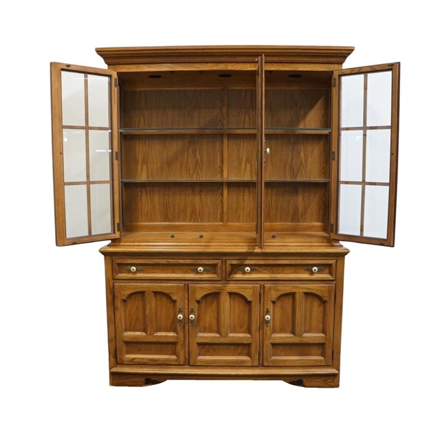 Huntley Furniture Co. Thomasville Furniture / Huntley Homecoming Collection Solid Oak Rustic Country Style 58" Buffet W. Lighted Display China Cabinet 43821-120 / 43821-320 For Sale - Image 4 of 15