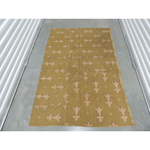 1940s Antique Yellow English Cotton Printed Fabric Patchwork Style For Sale - Image 5 of 6