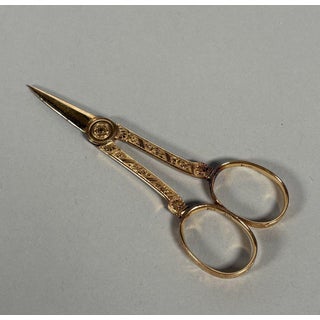 Pair of 18th century sewing scissors in 18k yellow gold (750/1000) For Sale
