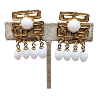 Vintage 1960s Signed Napier Asian Inspired White Drops Clip Earrings For Sale