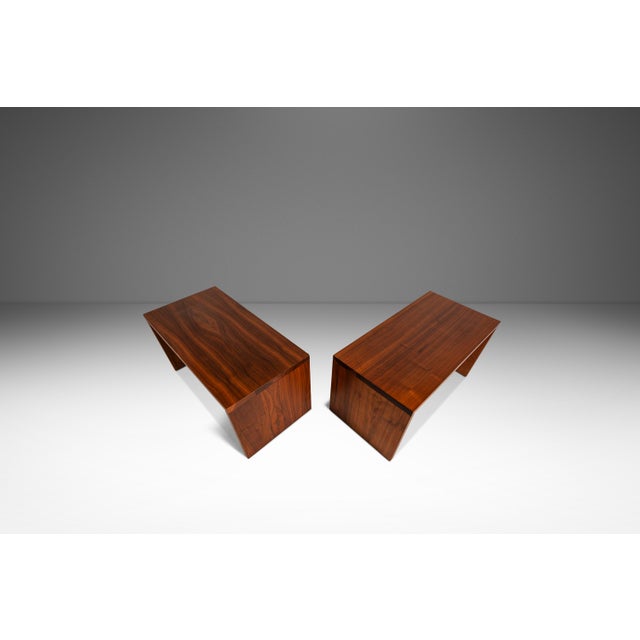Set of Two ( 2 ) Handmade Minimalist Custom-Made Studio / Gallery Benches in Walnut, Usa, C. 1980s For Sale - Image 4 of 18