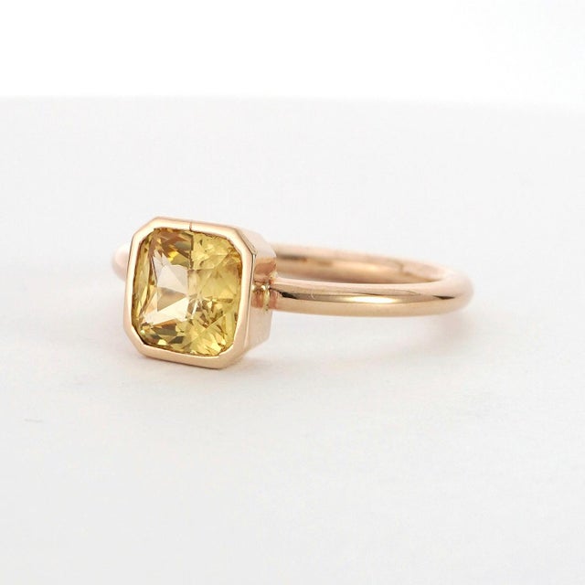 Gia No Heat Yellow Sapphire Solitaire Ring 2.15ct in 14k Gold Size 7.75 For Sale - Image 10 of 13