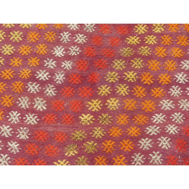 1960s Vintage Turkish Handmade Kilim Rug - 69"x117" For Sale - Image 4 of 12