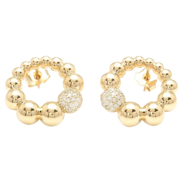 Gemstone details Diamond weight: 3.70 cts 18K gold Net weight: 7.94 grams Gross weight: 8.68 grams CODE: BH