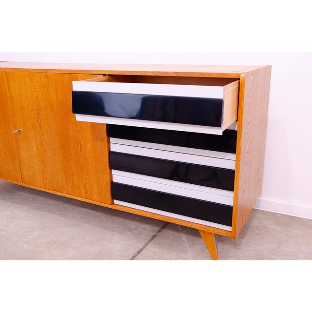 Mid-Century U-460 Sideboard by Jiri Jiroutek for Interior Praha, Czechoslovakia, 1960s For Sale - Image 11 of 18
