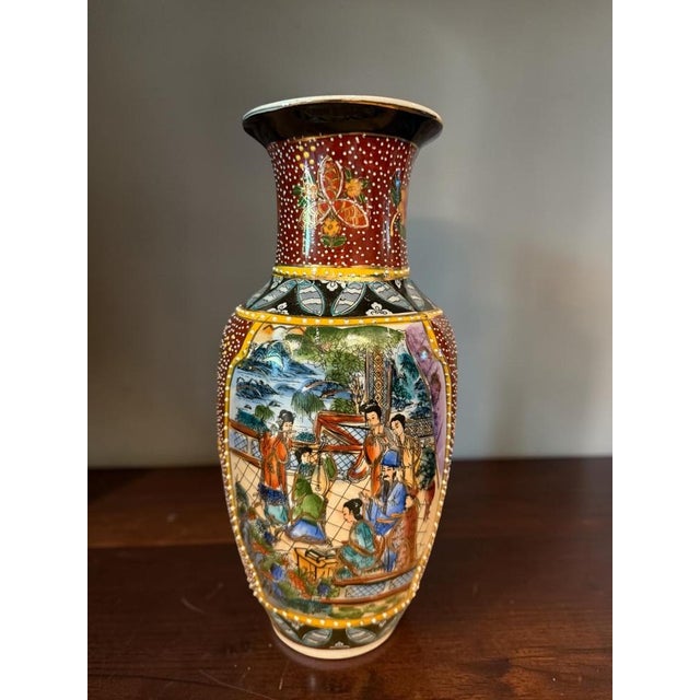 Ceramic Japanese Satsuma Vase with Court Scene by Moriage Decoration, 1920 For Sale - Image 7 of 7