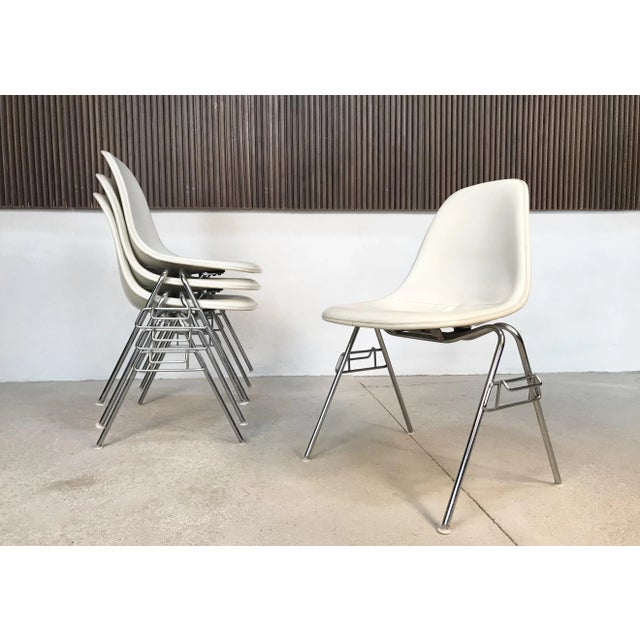 DSS Chair by Charles & Ray Eames for Herman Miller, 1950s, Set of 4 For Sale - Image 6 of 18
