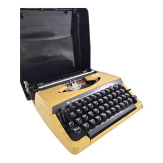 Vintage Brother Manual Typewriter Mid Century 1970's Harvest Gold With Carrying Case For Sale